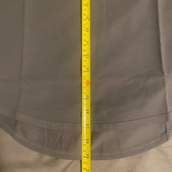 🔥New short sleeve active top small. - Picture 5 of 9